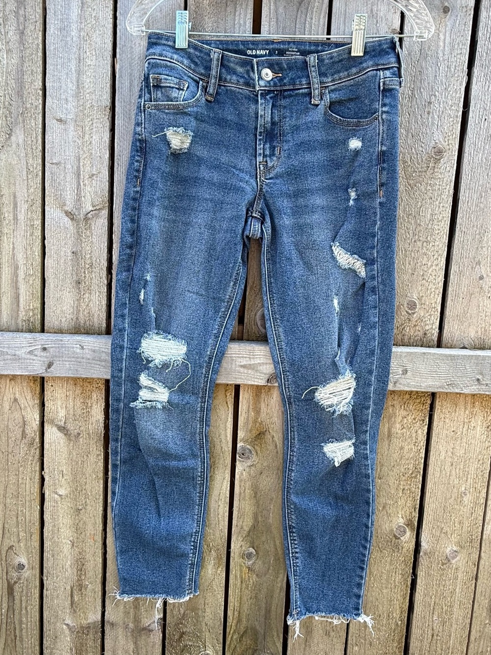 Old Navy Women's 2 Mid Rise Distressed Rockstar Super Skinny Jeans